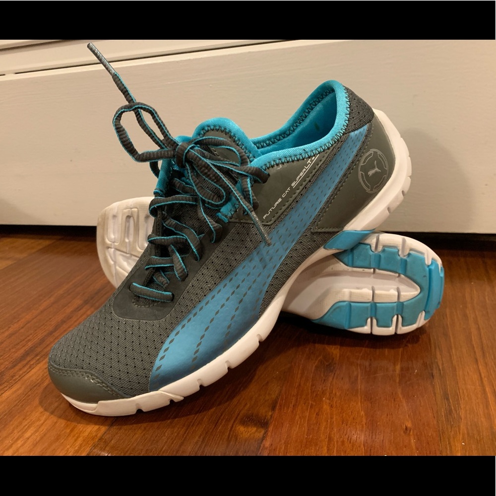 Womens Puma shoes
